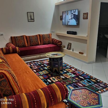 Appartement Julia Au Centre Ville Agadir Dans Residence Borj Dalat Esterno foto