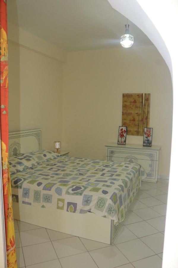 Appartement Julia Au Centre Ville Agadir Dans Residence Borj Dalat Esterno foto