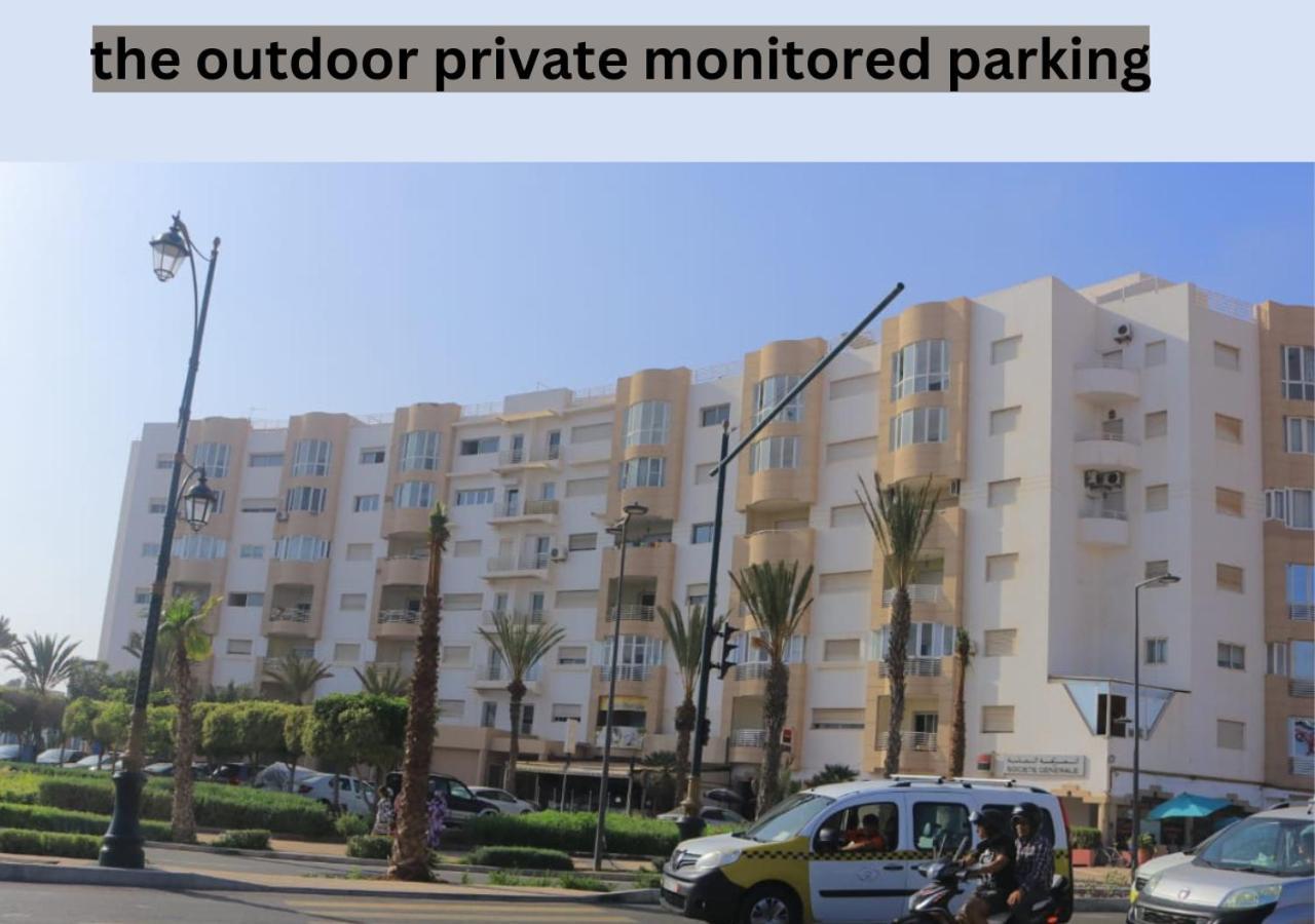 Appartement Julia Au Centre Ville Agadir Dans Residence Borj Dalat Esterno foto